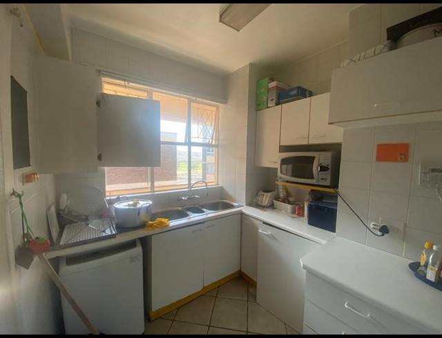 2 BEDROOM PROPERTY TO RENT IN NORTH BEACH